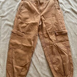 Old Navy Women's Tan Balloon Cargo Pants
